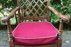 Roze stoel
