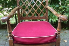 Roze stoel